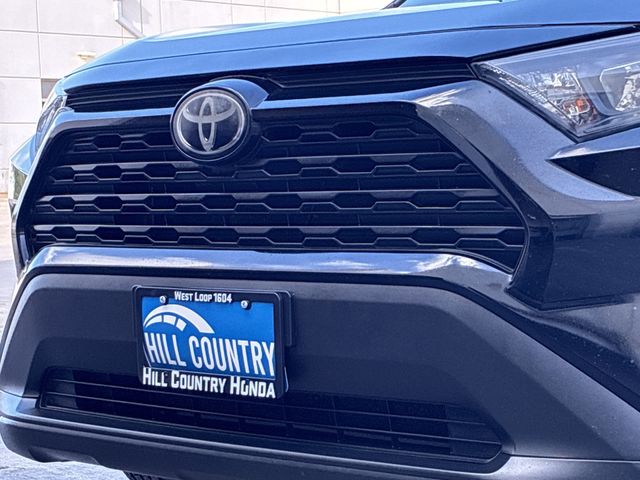 Thumbnail: 2021 Toyota RAV4 - 27