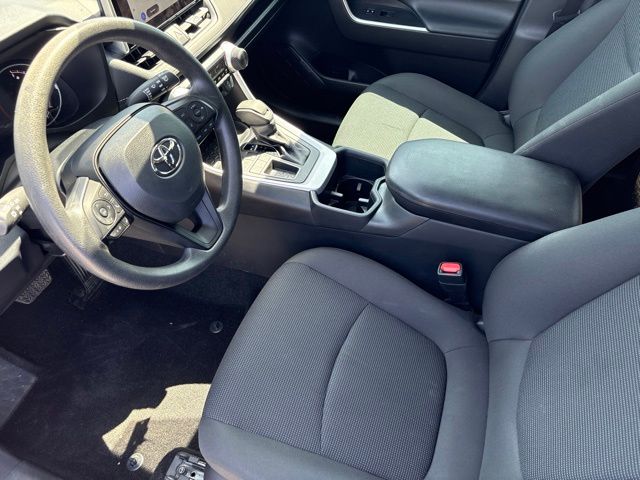 Thumbnail: 2024 Toyota RAV4 - 8