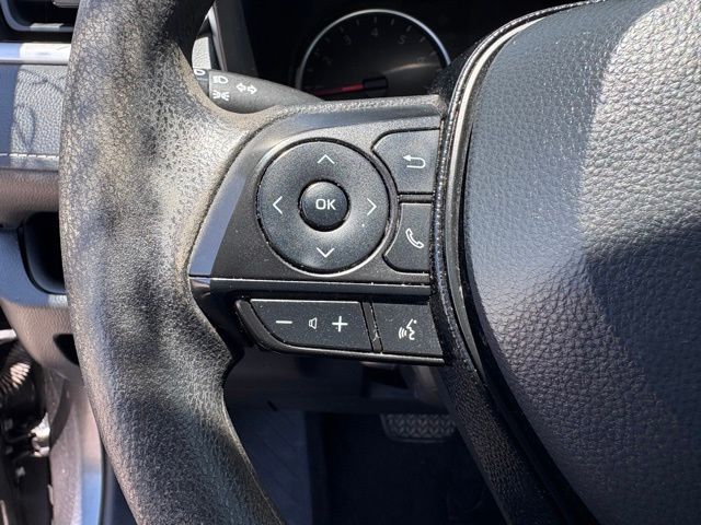 Thumbnail: 2021 Toyota RAV4 - 21