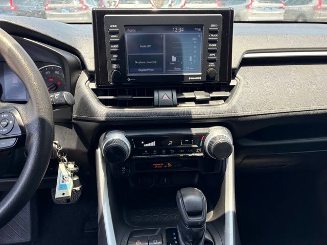 Thumbnail: 2021 Toyota RAV4 - 11