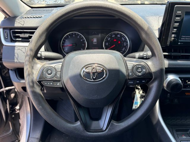 Thumbnail: 2021 Toyota RAV4 - 7