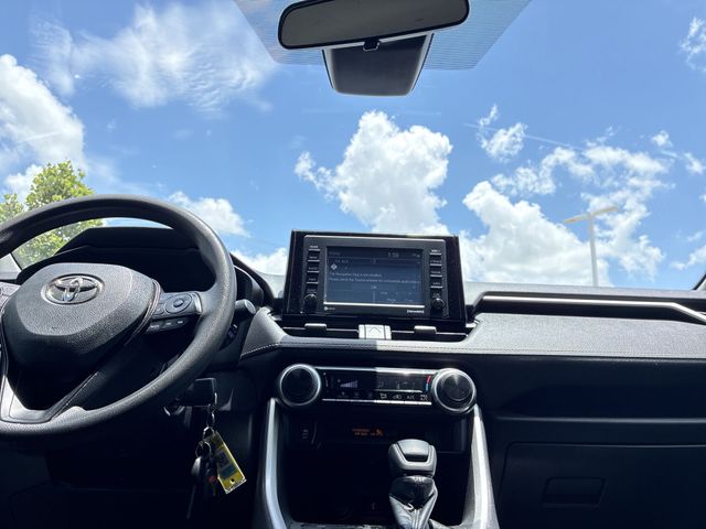 Thumbnail: 2021 Toyota RAV4 - 14