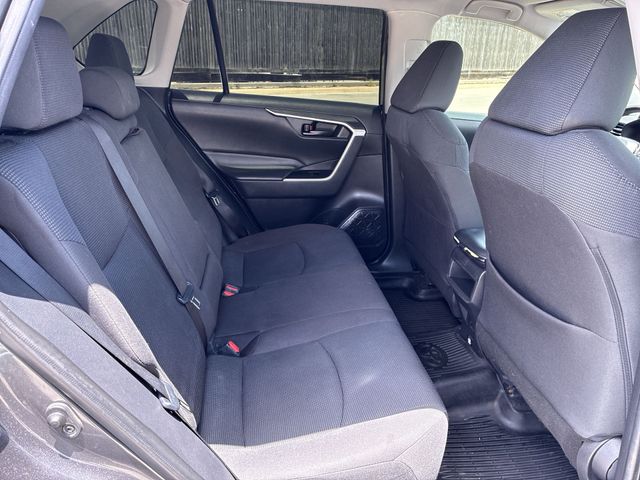 Thumbnail: 2021 Toyota RAV4 - 29