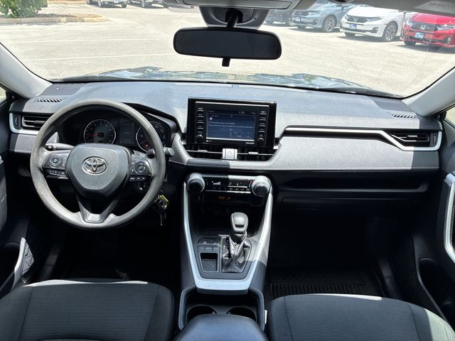 Thumbnail: 2021 Toyota RAV4 - 9