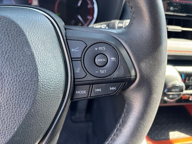 Thumbnail: 2022 Toyota RAV4 - 19