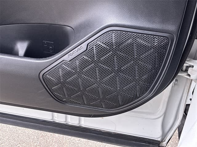 Thumbnail: 2023 Toyota RAV4 - 35