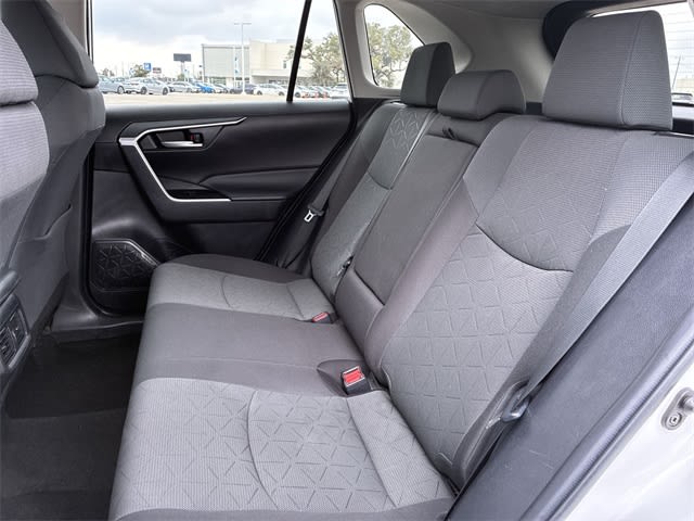 Thumbnail: 2023 Toyota RAV4 - 27