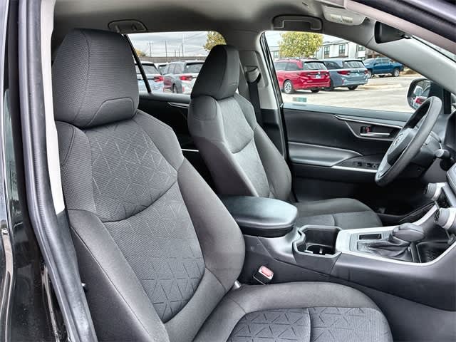 Thumbnail: 2023 Toyota RAV4 - 30