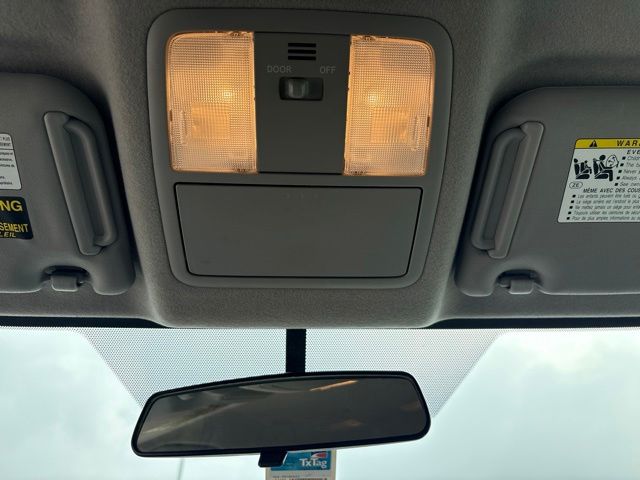 Thumbnail: 2012 Toyota RAV4 - 24