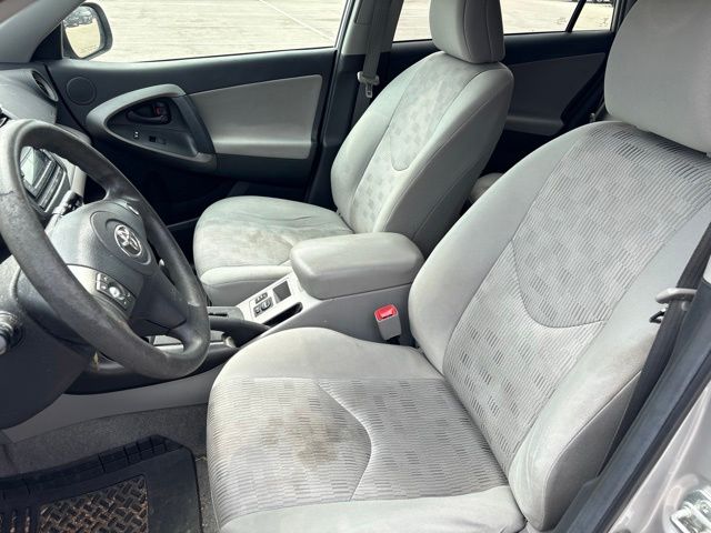 Thumbnail: 2012 Toyota RAV4 - 10