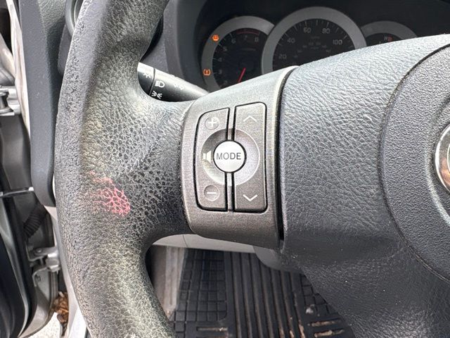 Thumbnail: 2012 Toyota RAV4 - 20