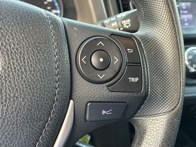 Thumbnail: 2018 Toyota RAV4 - 32