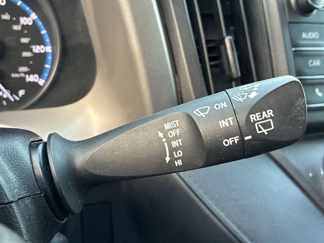Thumbnail: 2018 Toyota RAV4 - 33