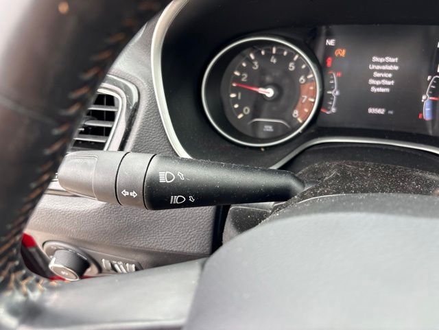 Thumbnail: 2018 Jeep Compass - 21
