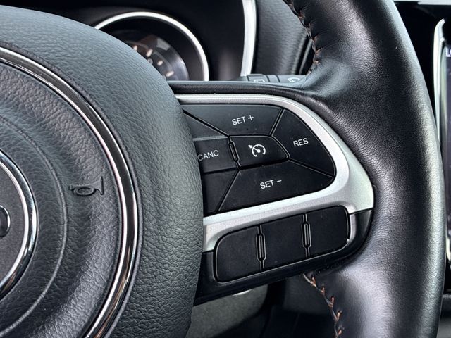 Thumbnail: 2018 Jeep Compass - 32