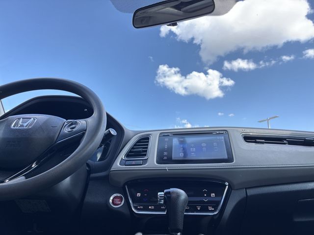 Thumbnail: 2017 Honda HR-V - 7