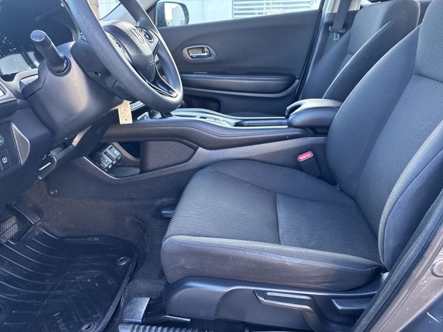 Thumbnail: 2018 Honda HR-V - 11