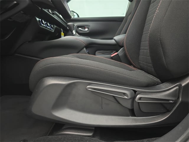 2025 Honda HR-V Sport 28