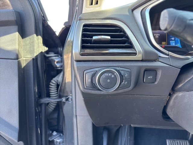 Thumbnail: 2013 Ford Fusion - 14