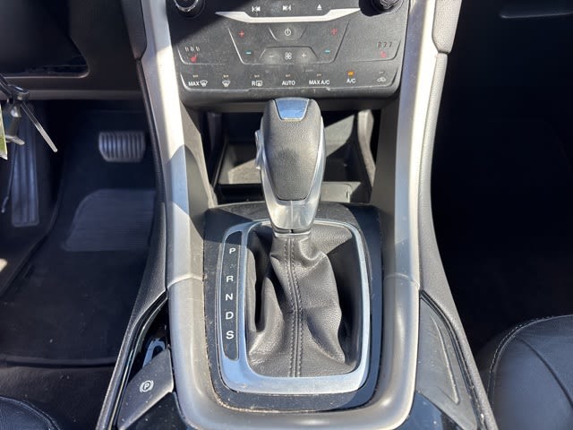 Thumbnail: 2013 Ford Fusion - 20