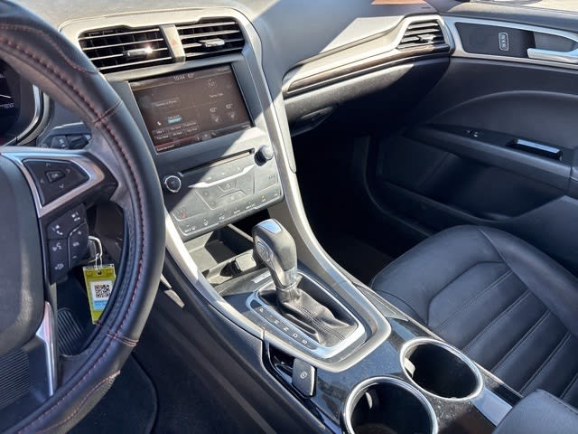 Thumbnail: 2013 Ford Fusion - 22