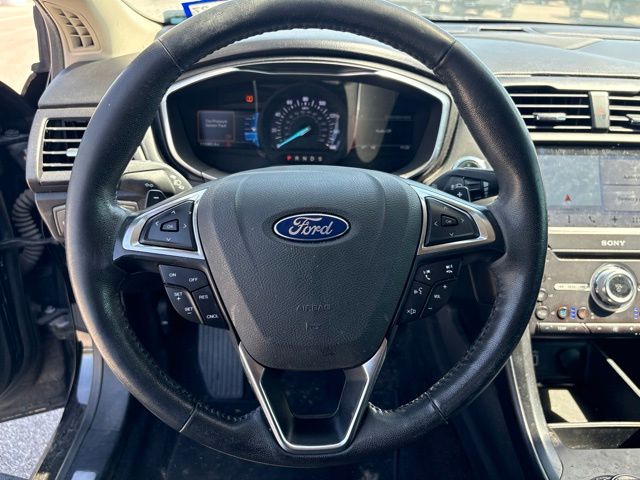 Thumbnail: 2017 Ford Fusion - 8