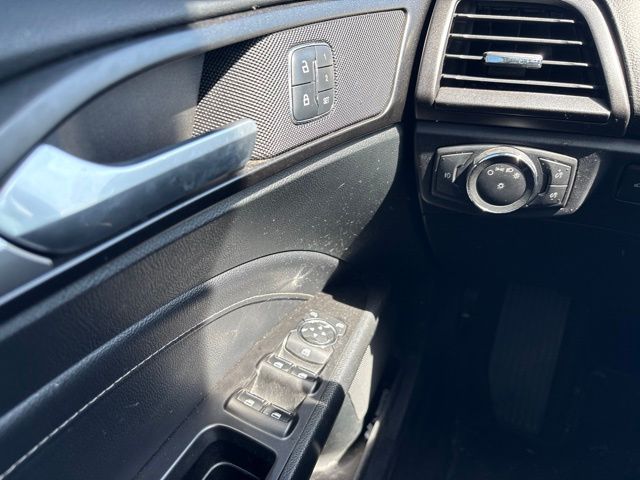 Thumbnail: 2017 Ford Fusion - 15