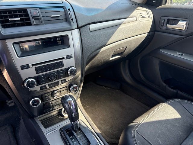 Thumbnail: 2012 Ford Fusion - 22