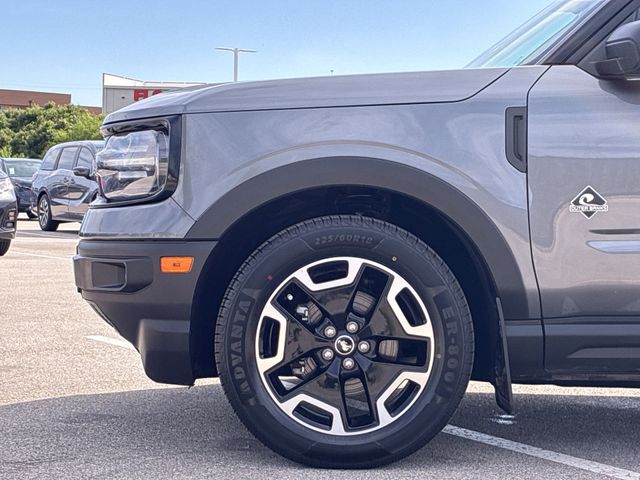 Thumbnail: 2022 Ford Bronco Sport - 7