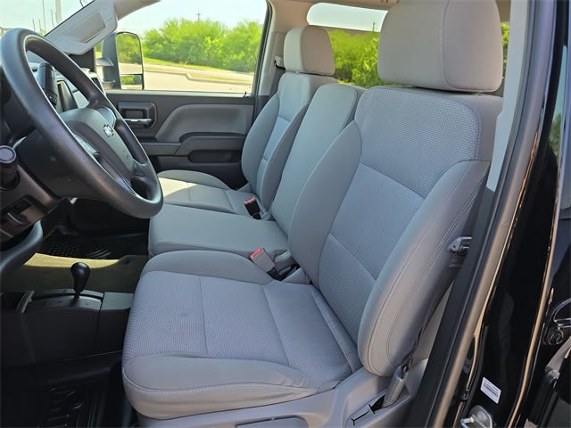2018 Chevrolet Silverado 1500 Custom 11