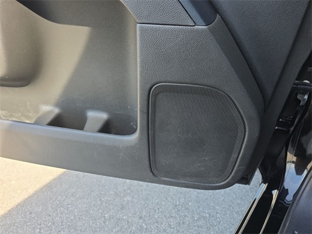 2018 Chevrolet Silverado 1500 Custom 34