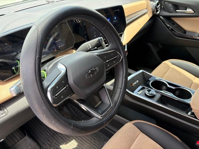 Thumbnail: 2026 Chevrolet Equinox - 2