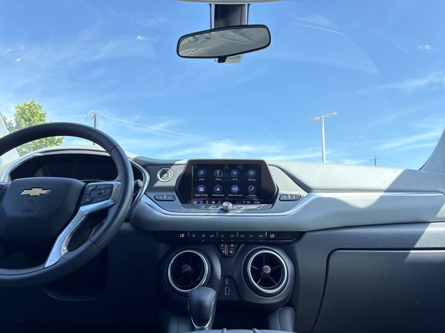 Thumbnail: 2021 Chevrolet Blazer - 14