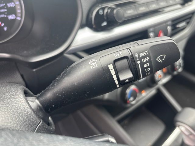 Thumbnail: 2023 Kia Forte - 21