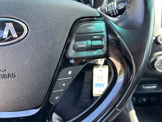 Thumbnail: 2017 Kia Forte - 19