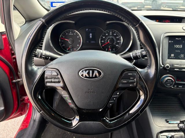 Thumbnail: 2017 Kia Forte - 8