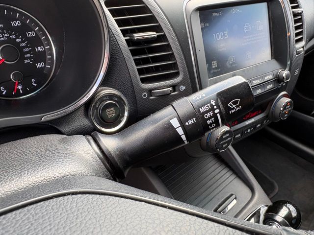 Thumbnail: 2017 Kia Forte - 22