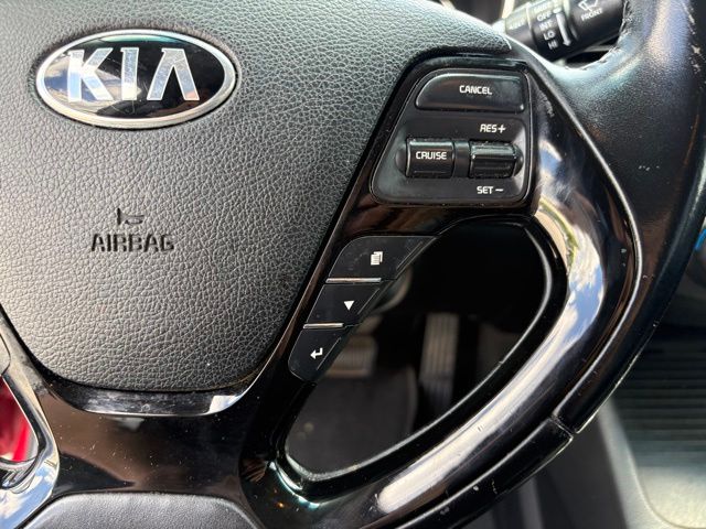 Thumbnail: 2017 Kia Forte - 21