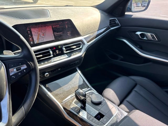 Thumbnail: 2021 BMW 3 Series - 23