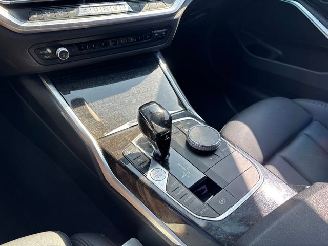 Thumbnail: 2021 BMW 3 Series - 20