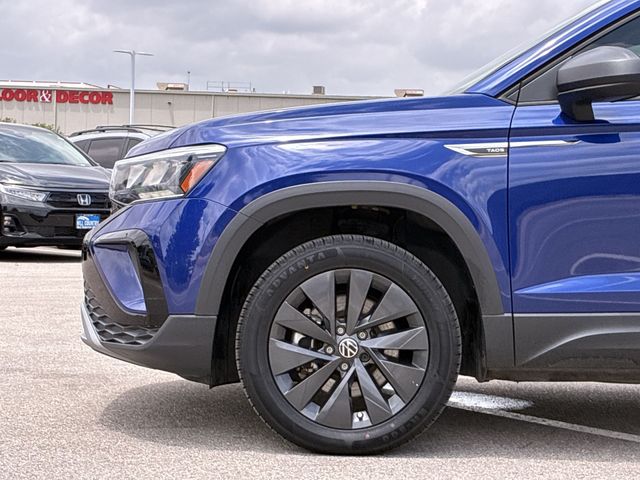 Thumbnail: 2023 Volkswagen Taos - 7