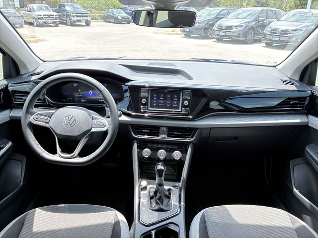 Thumbnail: 2023 Volkswagen Taos - 9