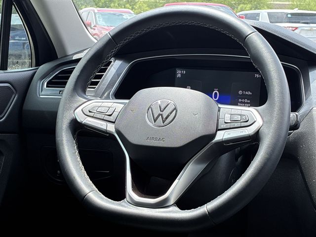 Thumbnail: 2023 Volkswagen Tiguan - 13