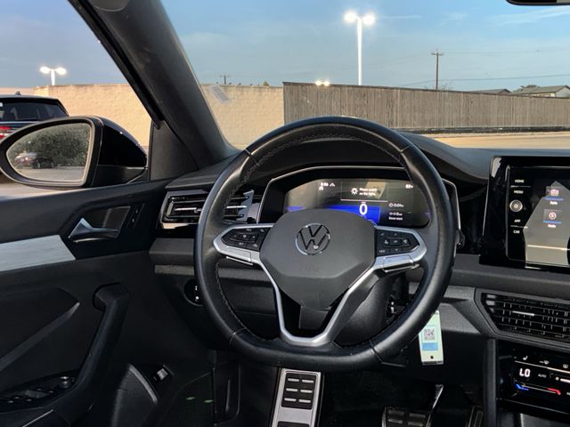 Thumbnail: 2025 Volkswagen Jetta - 13