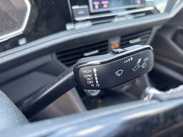 Thumbnail: 2021 Volkswagen Jetta - 21