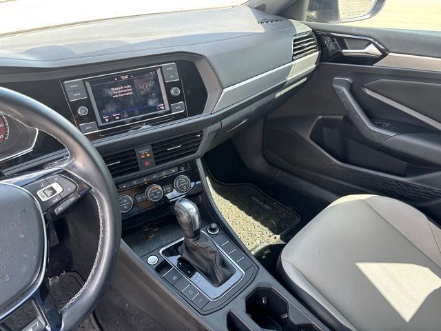 Thumbnail: 2021 Volkswagen Jetta - 7