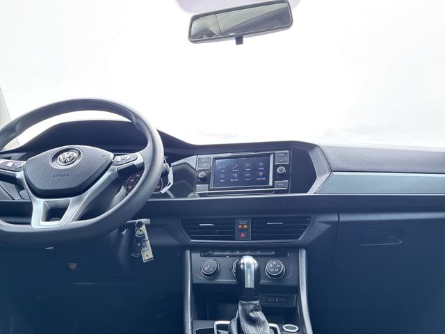 Thumbnail: 2021 Volkswagen Jetta - 14