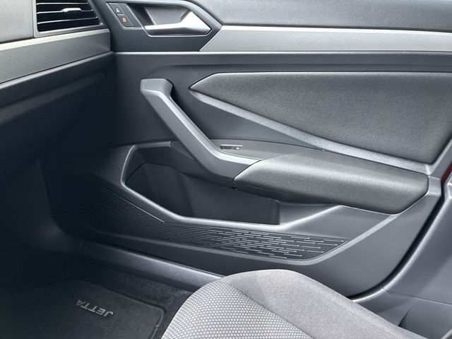 Thumbnail: 2021 Volkswagen Jetta - 34