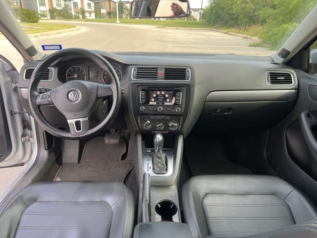 2013 Volkswagen Jetta SEL 12