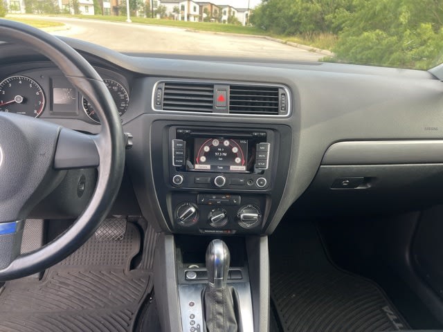 2013 Volkswagen Jetta SEL 7